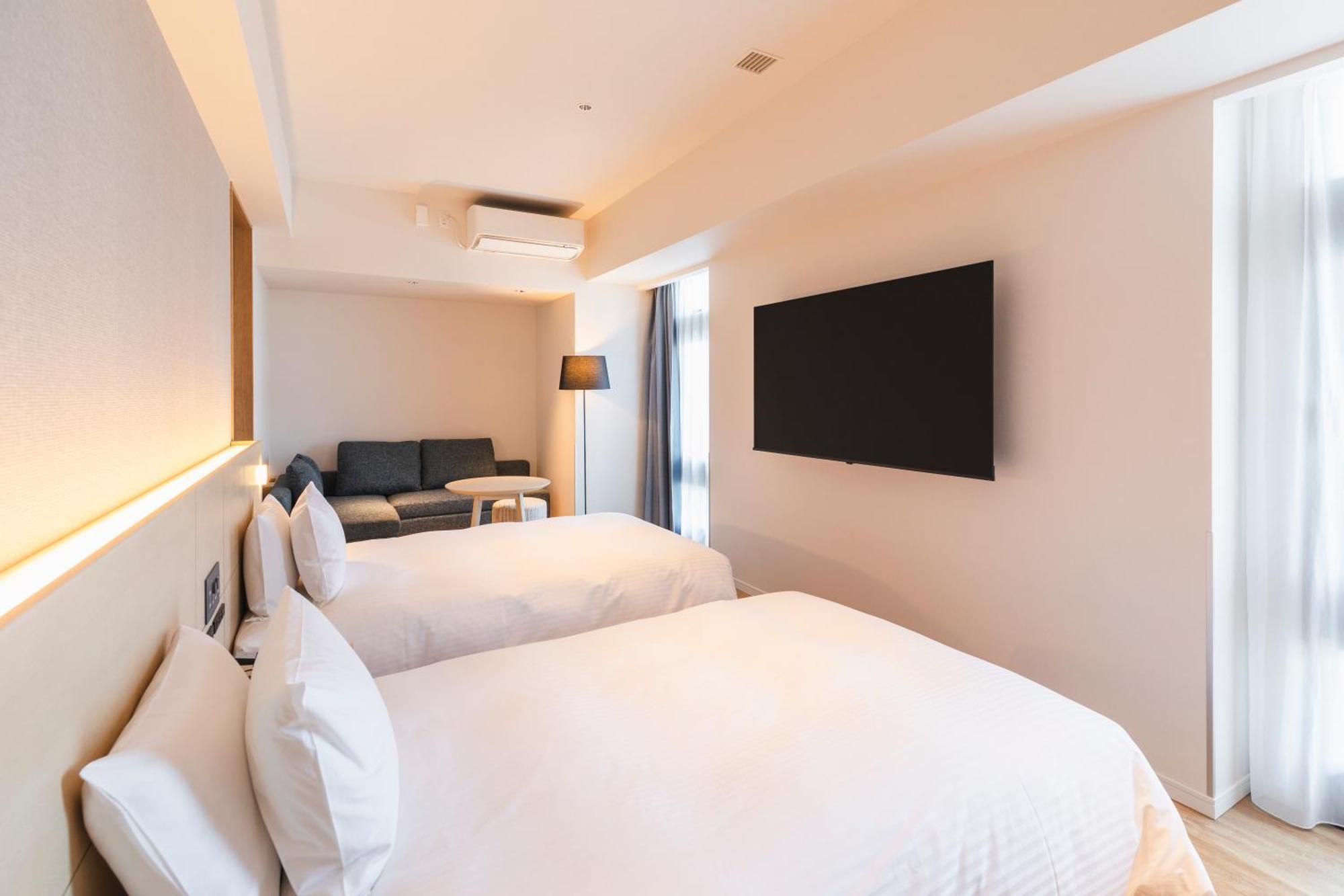 Sotetsu The Splaisir Yokohama Hotel 4*